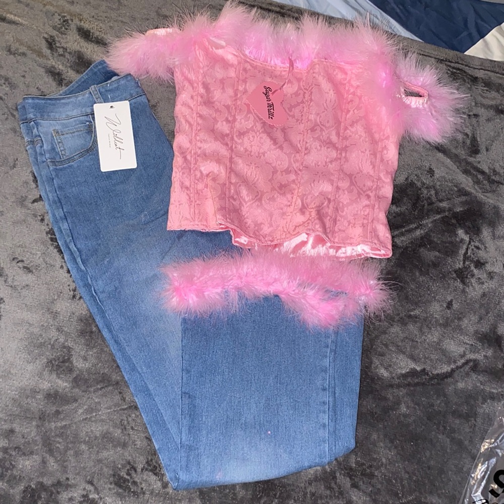 Dolls Kill pink set